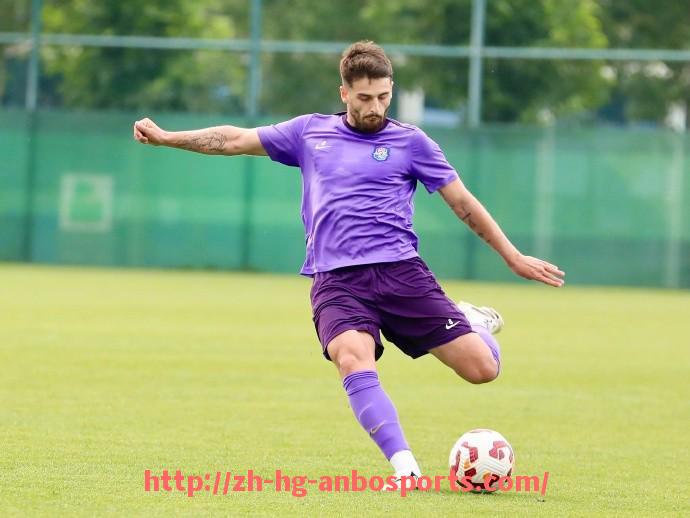 安博体育-世俱杯决赛失利球队主力球员表现与失利原因复盘